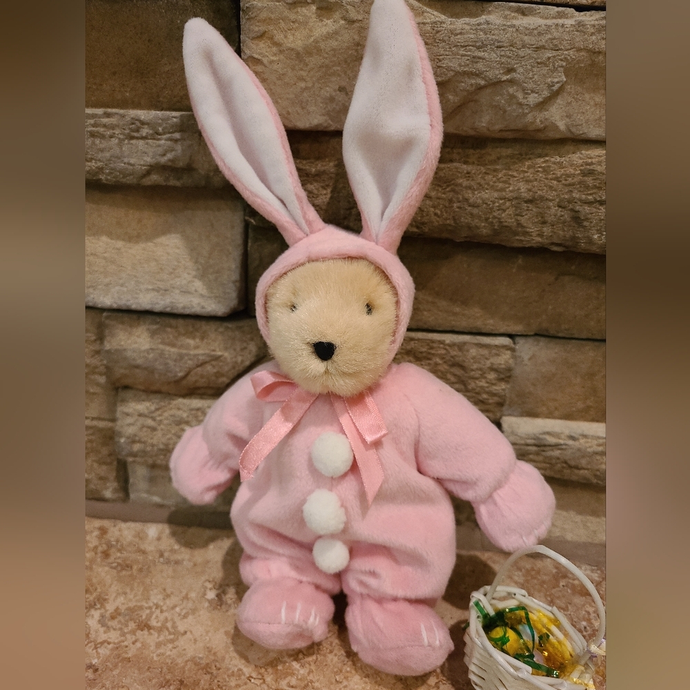 VTG 1982 Muffy Vanderbear Easter Bunny